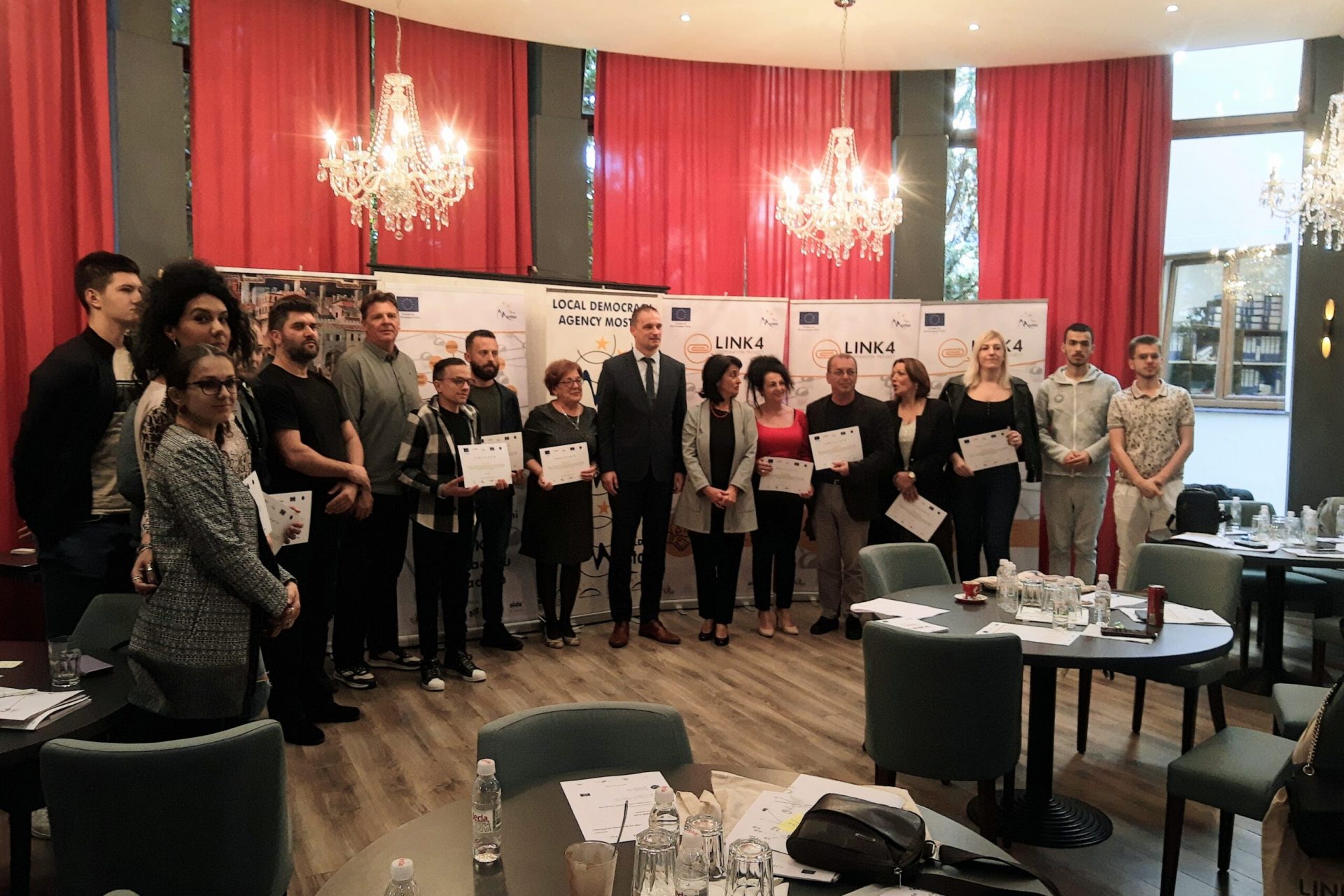 Preko 60 predstavnika lokalnih vlasti i OCD-a uspješno završilo treninge u okviru programa Akademija za lidere